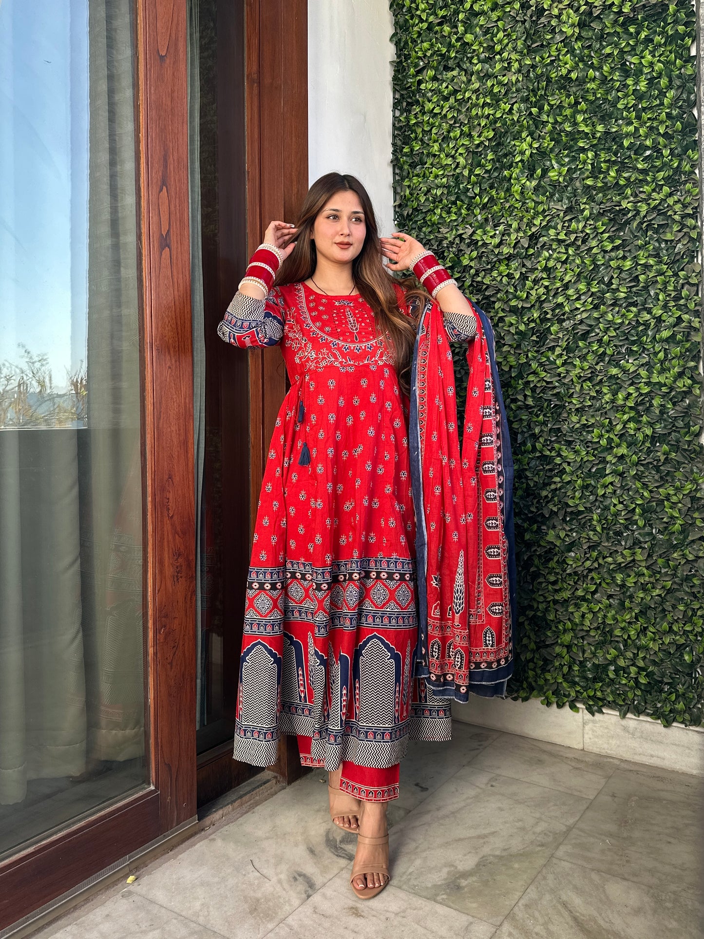 “Elegant Cotton Anarkali 3 piece Suit Set – Comfortable & Timeless Traditional Charm”